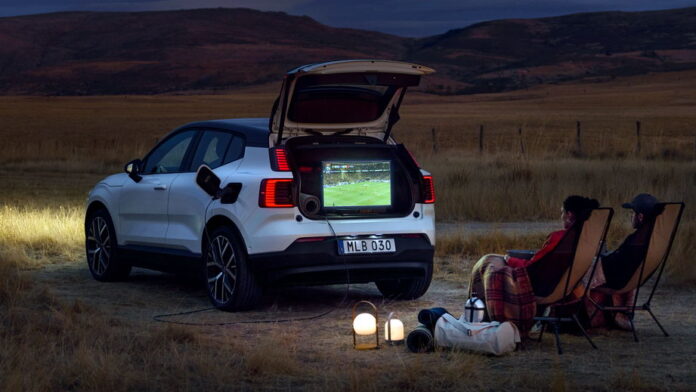 Volvo-Cars-turns-the-EX30-into-a-mobile-power-bank 1 Volvo-Cars-turns-the-EX30-into-a-mobile-power-bank